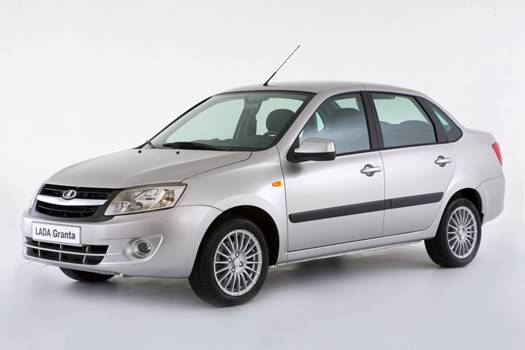 Lada Granta front quarter 