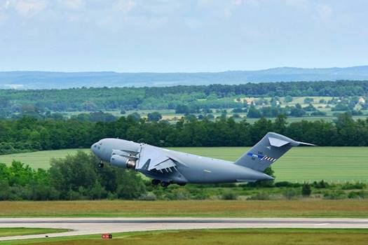 C17 es