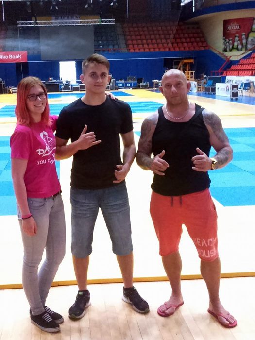 18927004 1421757377889511 1650092960 o