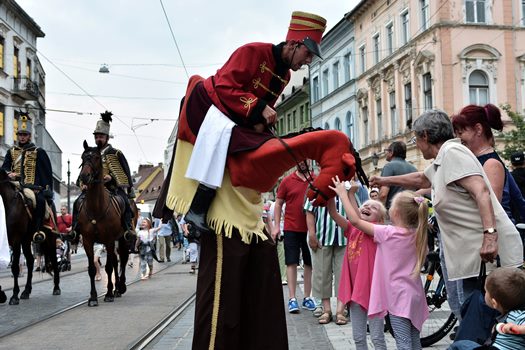 D VAJ20170616007