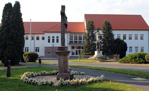 szaki