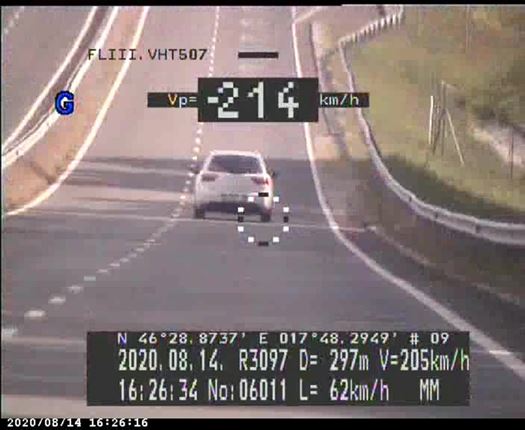vlcsnap 2020 08 17 09h26m50s182