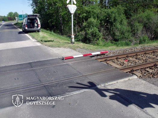 kép1