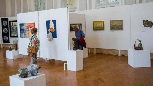 13. Pelso Országos Kerámia és Gobelin Biennálé Balatoni Múzeum c Pezzetta Umberto Zalai Hirlap 90