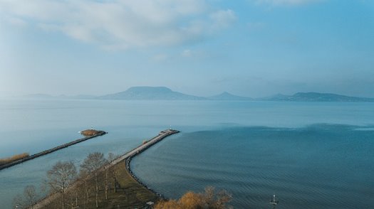 lake balaton 4850706 640
