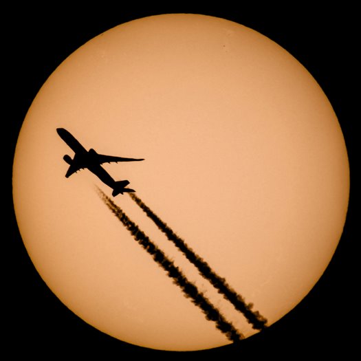 D KOM20220413004
