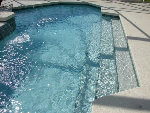pool steps 318330 640