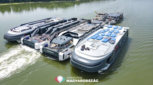 balatoni kompok katamaranok szallitasa csodalatosbalaton hajozas