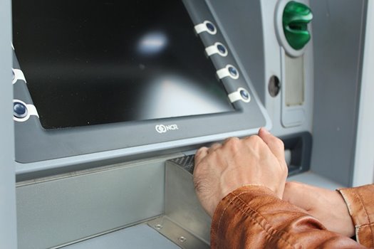 atm 1524869 640