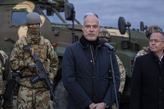 655f59742ce5b421886761