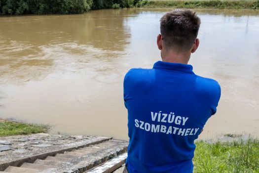 Sárvár, 2024. június 14.Az áradó Rába Sárvárnál 2024. június 14-én.MTI/Katona Tibor