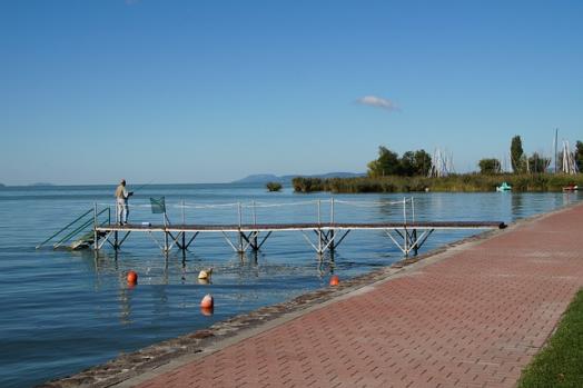 lake 968734 640