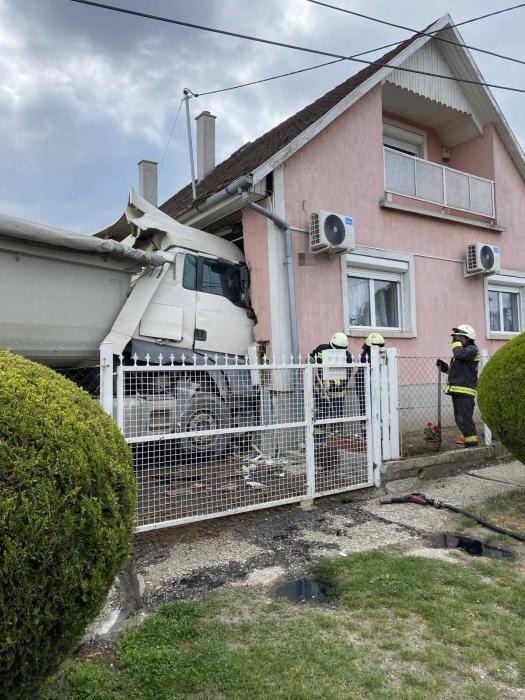 6773aac404b254.95676746