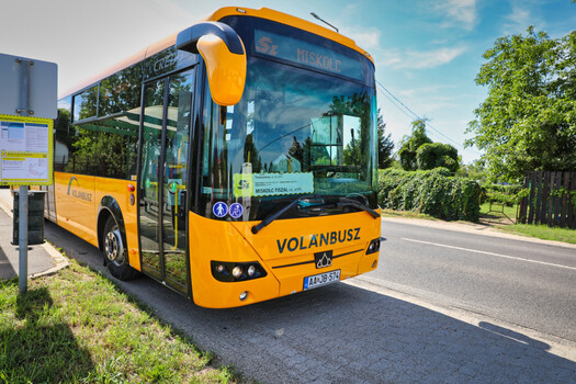 vonathelyettesitobusz