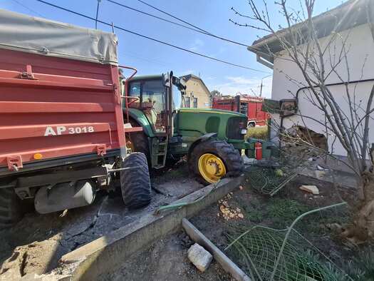 69b7fdbc3d93c3.37747309