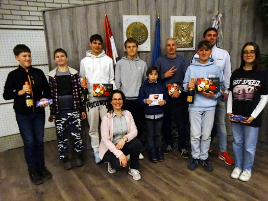 205d5371 825b 410b 8ce6 94f97e0ec7c0