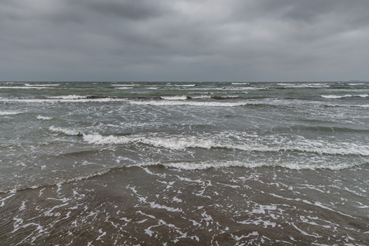 seascape cloudy cold weather