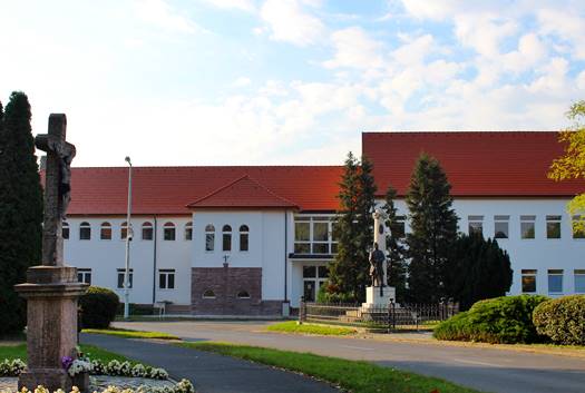 szaki