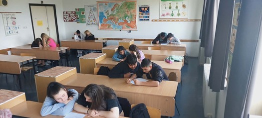 e37e3525 df98 460f b9b9 d98c80e555cc