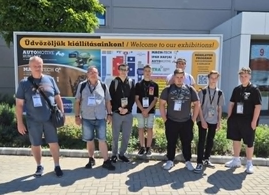 660daf0d 4d6f 4f7b bf09 ca9003ffab7d