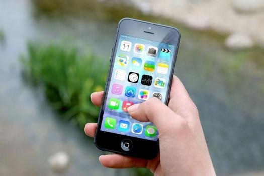 iphone 410311 1280 491